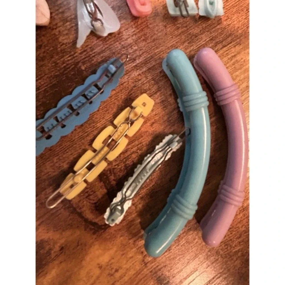 Vintage Hair Accessories 50's-70's. Various brands but‎ mostly Goody.